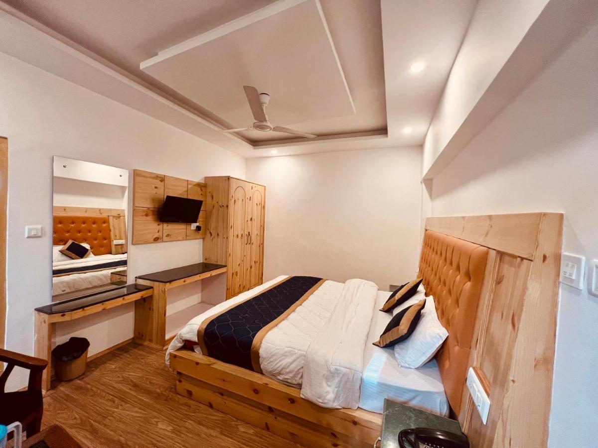 The Radhika - A Luxury Resort In Mountains Manāli Εξωτερικό φωτογραφία
